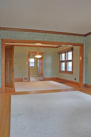 $162,900 | 2317 11th Avenue, Rockford, IL 61104