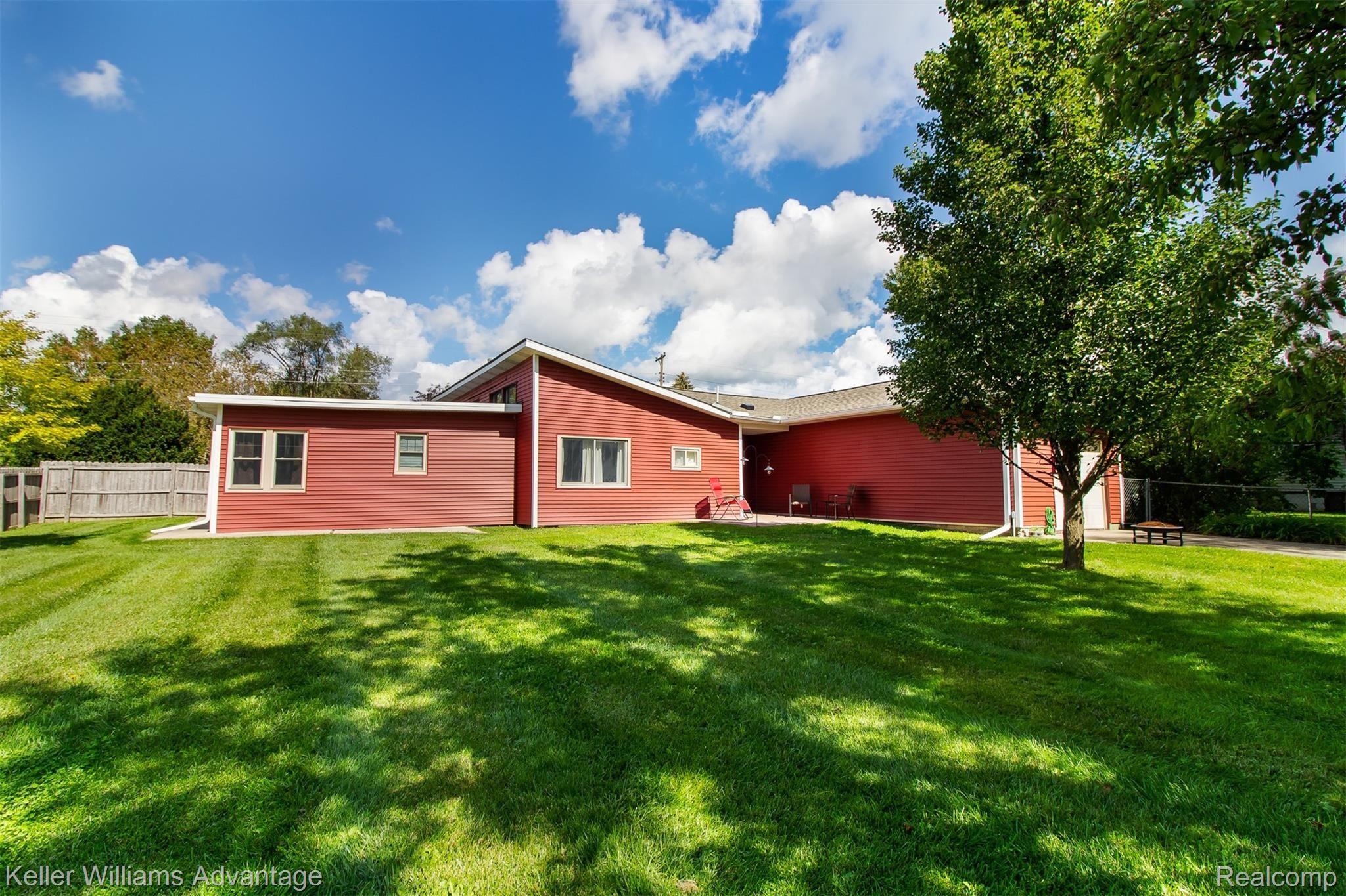 7495 Coldwater Road Flushing, MI 48433 - Photo 2 of 35 ColdwaterRd_7495_Back_04.jpg