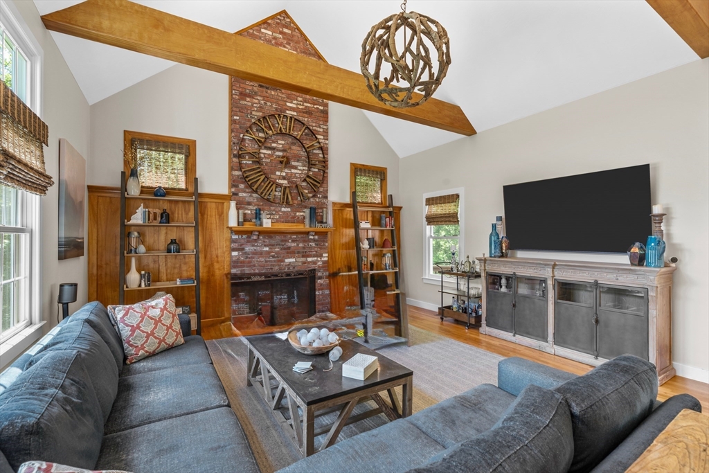160 Quail Run Marshfield, MA 02050 - Photo 11 of 42