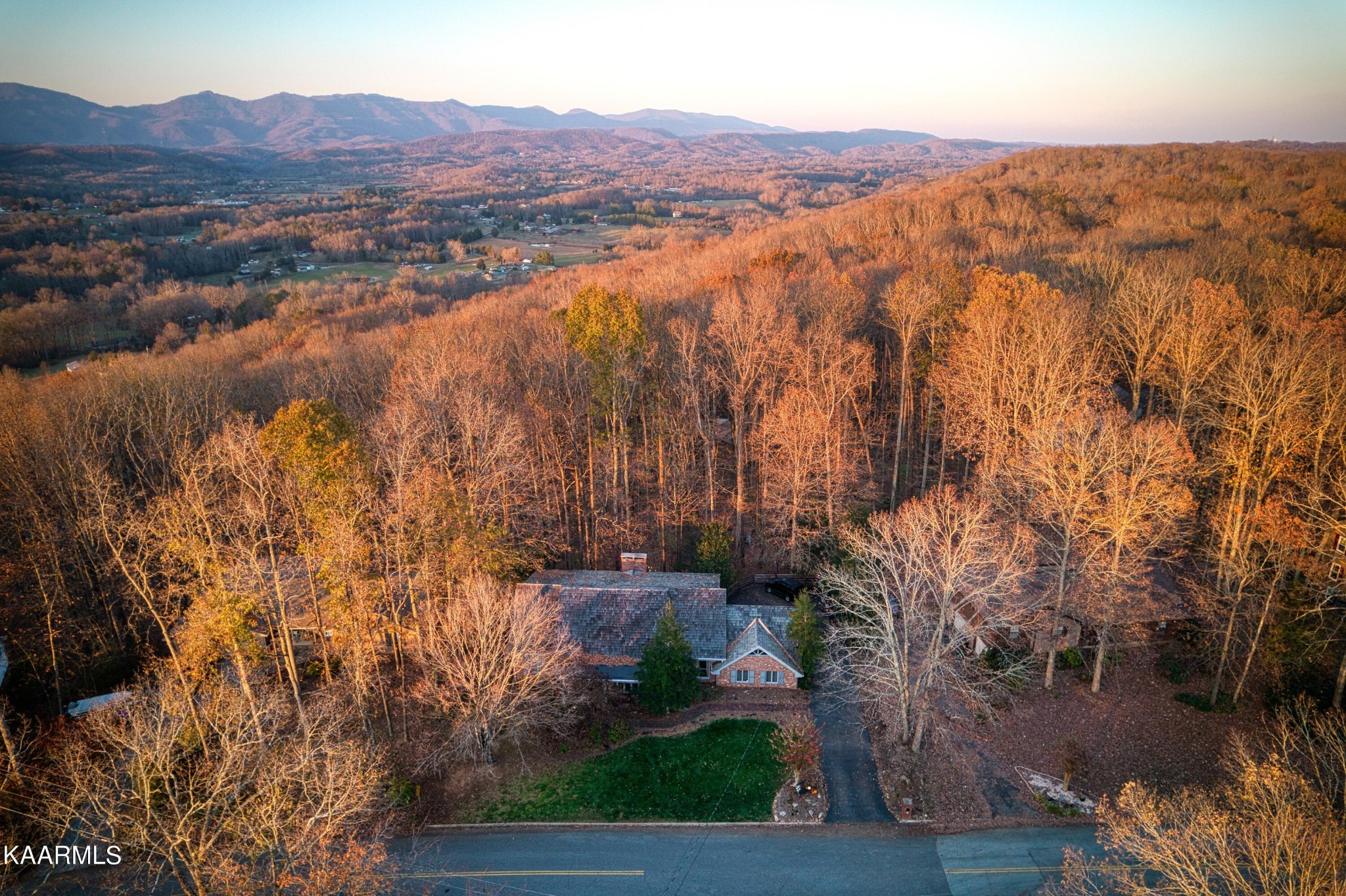 1100 West Outer Drive Oak Ridge, TN 37830 - Photo 1 of 54