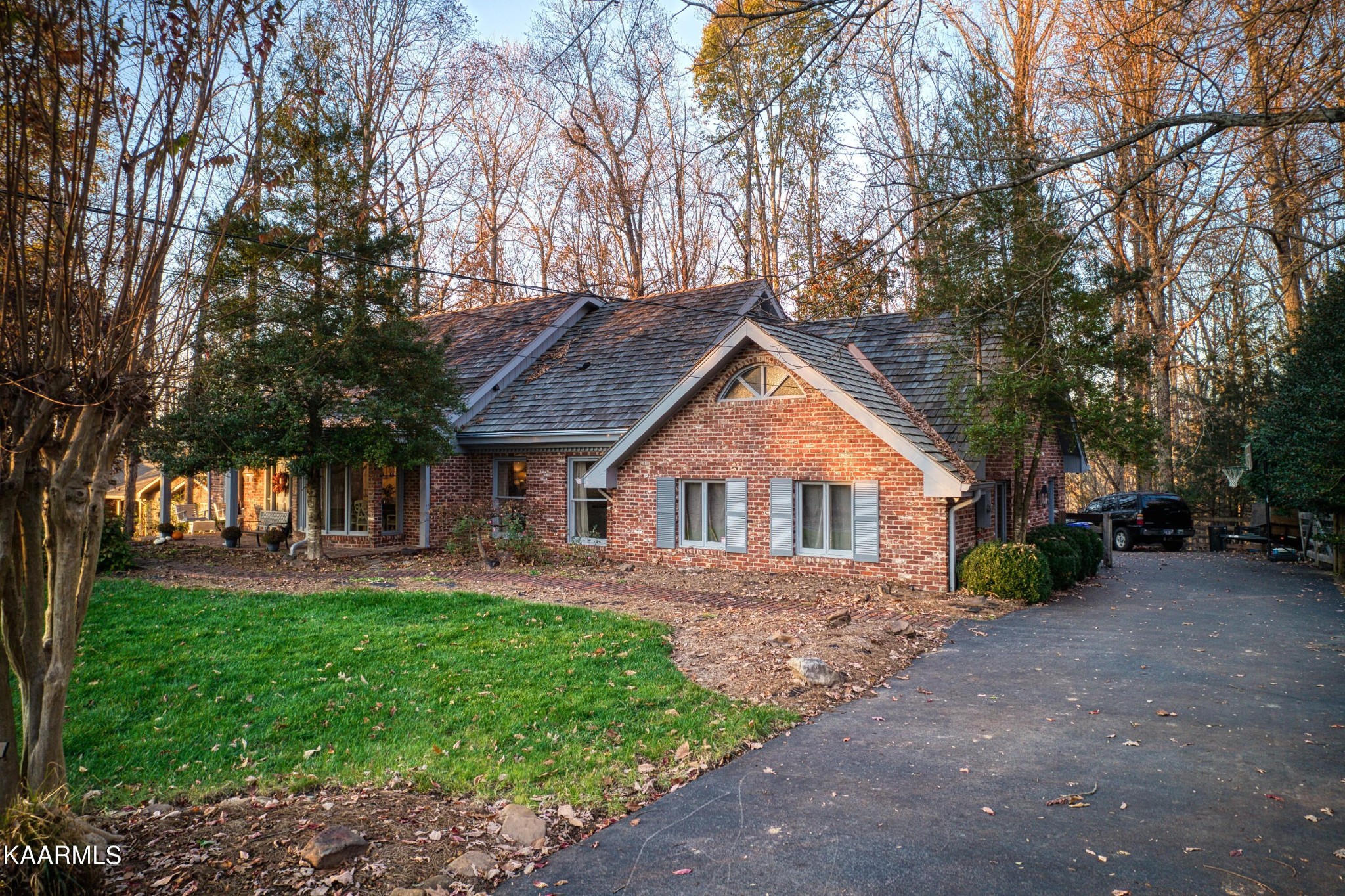 1100 West Outer Drive Oak Ridge, TN 37830 - Photo 4 of 54