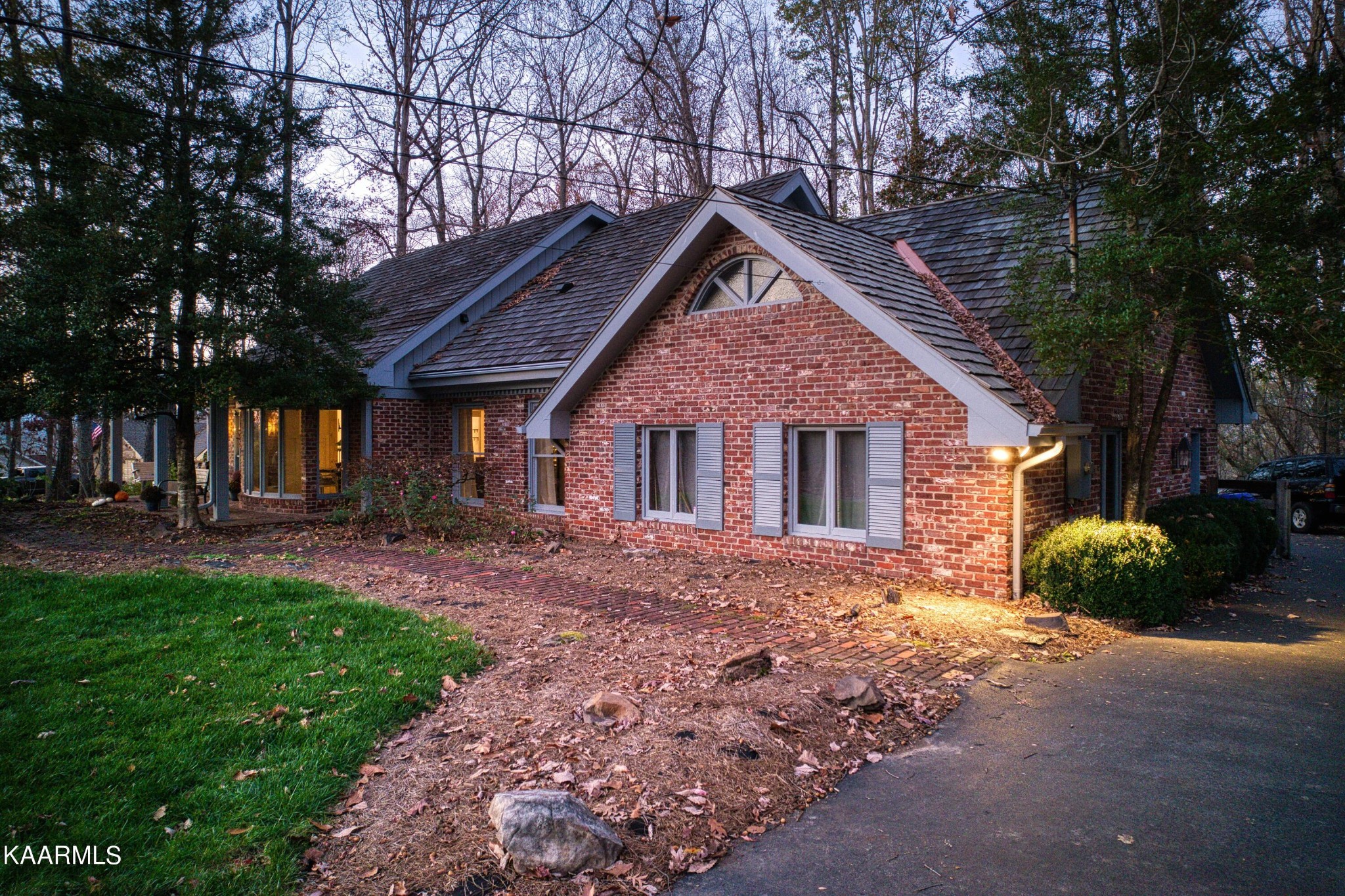 1100 West Outer Drive Oak Ridge, TN 37830 - Photo 5 of 54