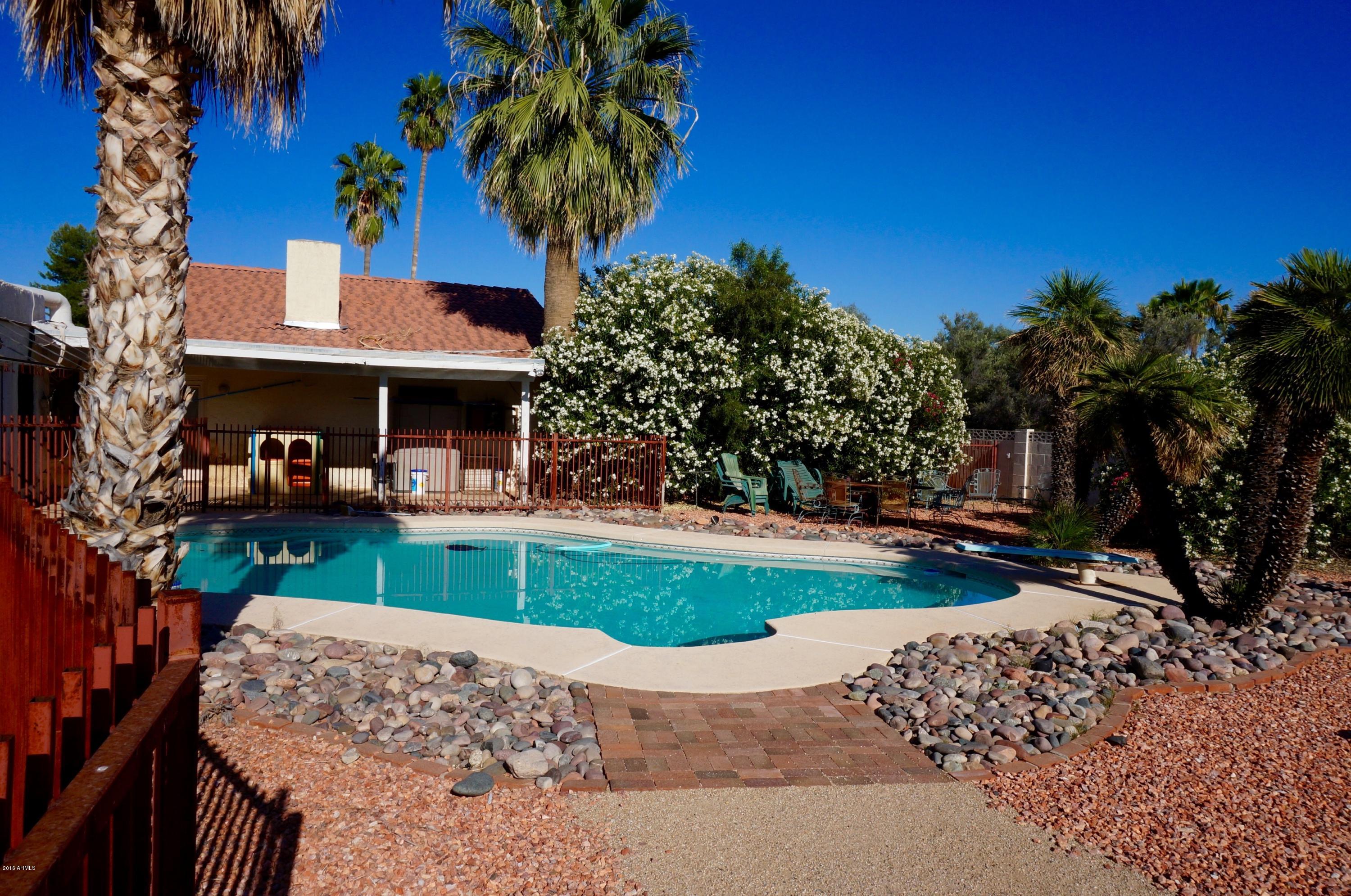 9244 North Invergordon Road Paradise Valley, AZ 85253 - Photo 4 of 8 DSC05895