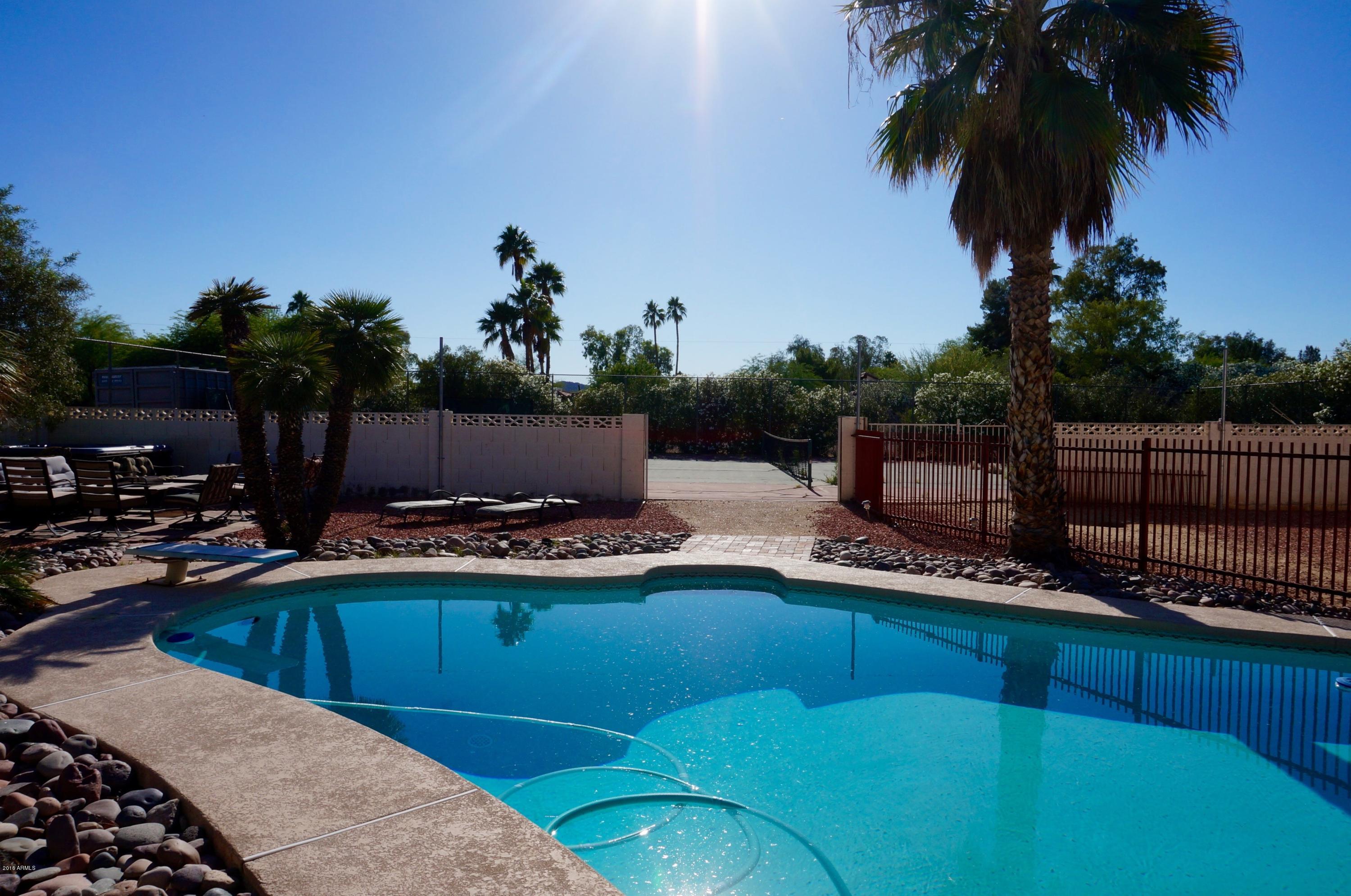 9244 North Invergordon Road Paradise Valley, AZ 85253 - Photo 5 of 8 DSC05886
