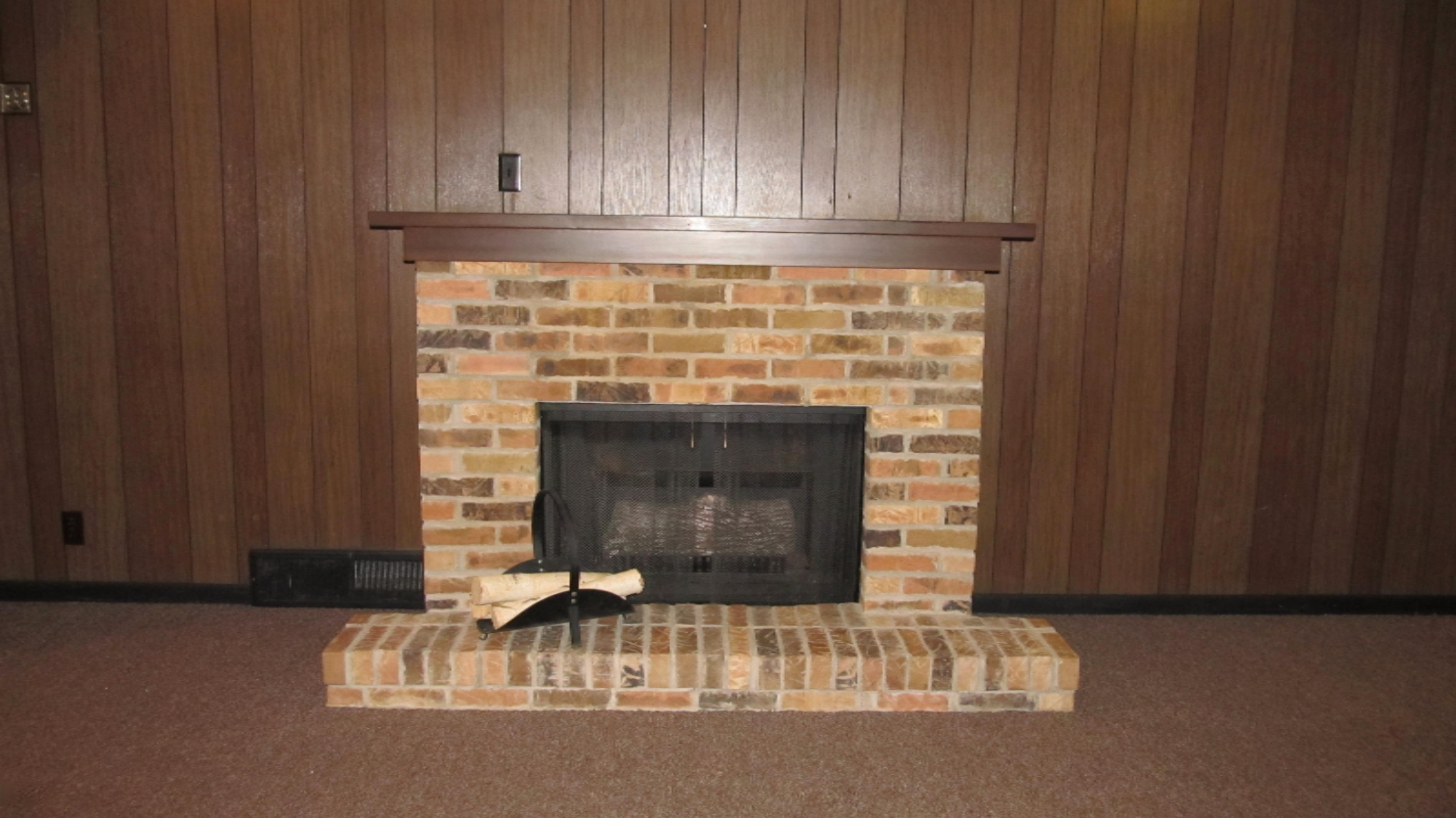 2743 West Fruitport Rd. Spring Lake, MI 49456 - Photo 4 of 7 IMG_1357