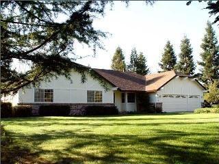425 Sierra Vista Road Santa Rosa, CA 95401 - Photo 1 of 11 a front view of a house with a garden