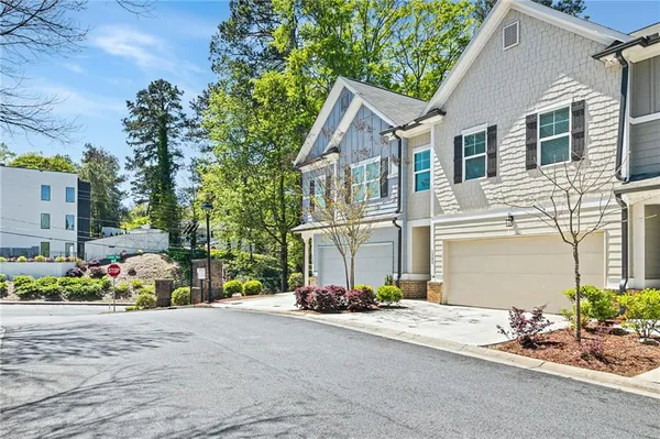 $2,750 | 1395 Heights Park Drive, Atlanta, GA 30316