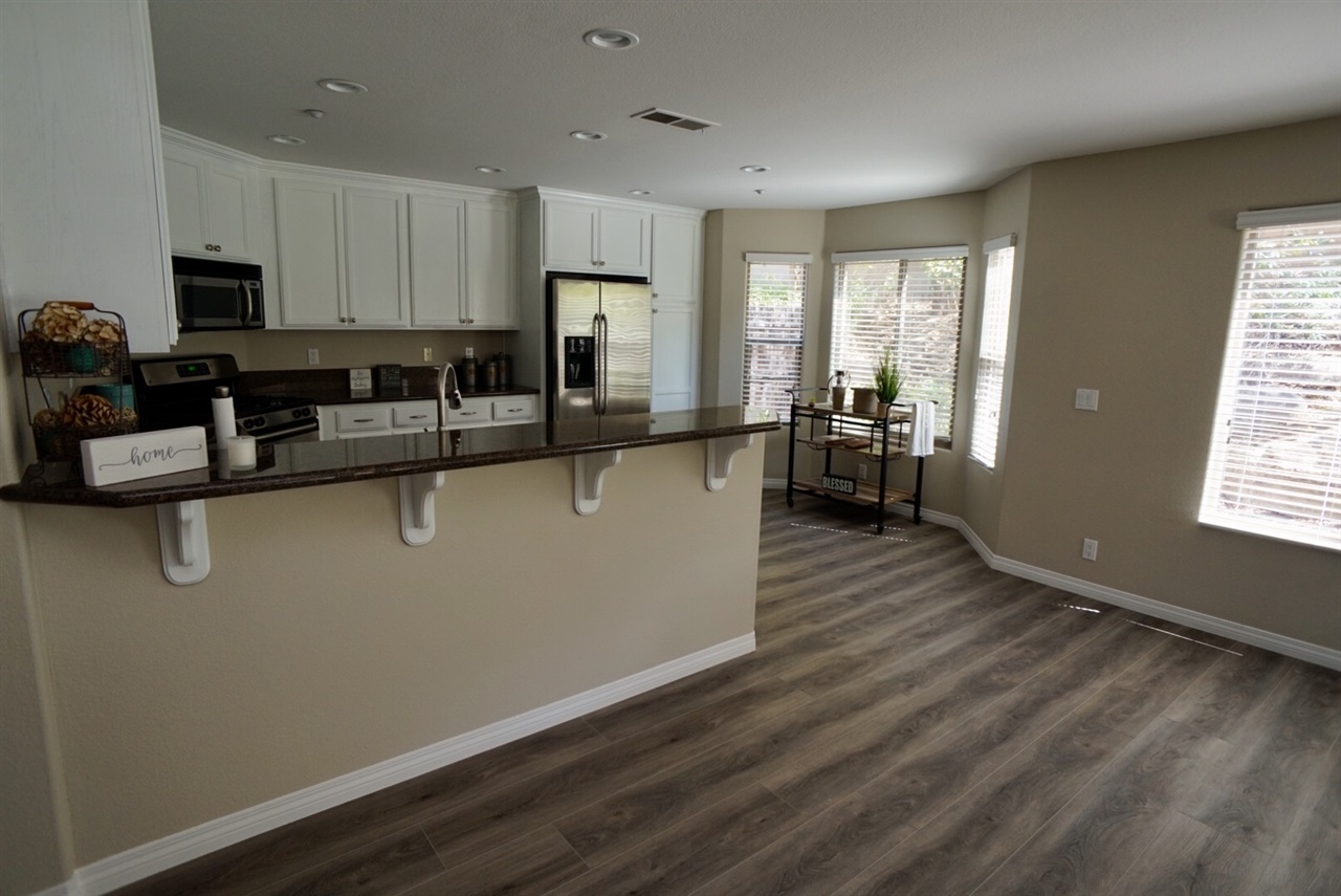 9501 Paseo De Los Castillos Santee, CA 92071 - Photo 3 of 24