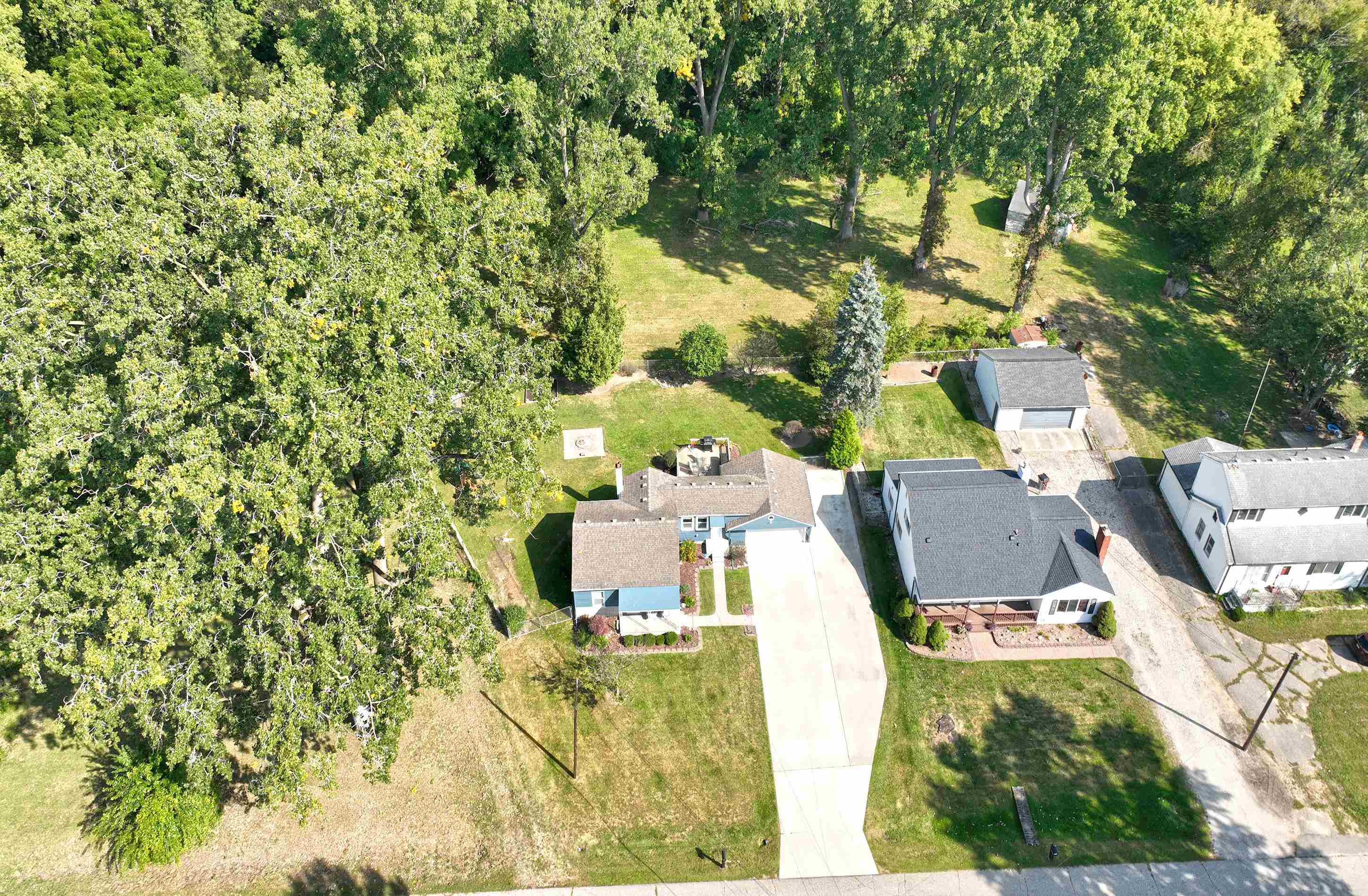 6651 Mayfair Road Utica, MI 48317 - Photo 35 of 55 50188540-268adc65-9e51-45c8-987d-fcdde461b3d2.JPG