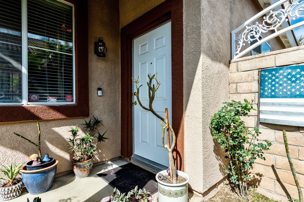 7858 Cameron Way Riverside, CA 92509 - Photo 5 of 40 Gallery Image 5