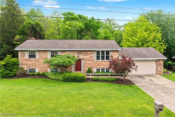 $279,000 | 418 Strecker Lane, Marietta, OH 45750