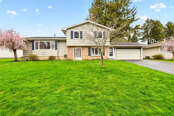 $219,900 | 25 Andrea Lane, Irondequoit, NY 14609