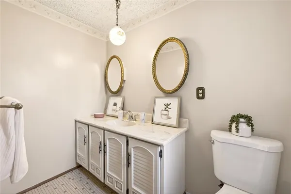 $219,900 | 25 Andrea Lane, Irondequoit, NY 14609