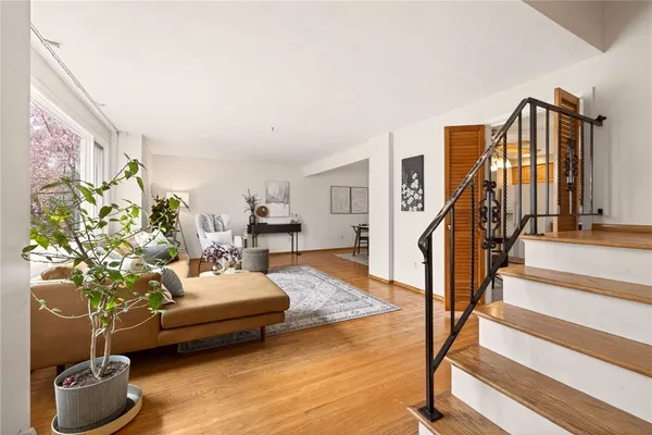 $219,900 | 25 Andrea Lane, Irondequoit, NY 14609