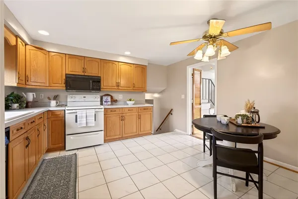 $219,900 | 25 Andrea Lane, Irondequoit, NY 14609