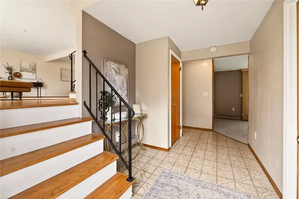 $219,900 | 25 Andrea Lane, Irondequoit, NY 14609