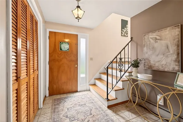 $219,900 | 25 Andrea Lane, Irondequoit, NY 14609