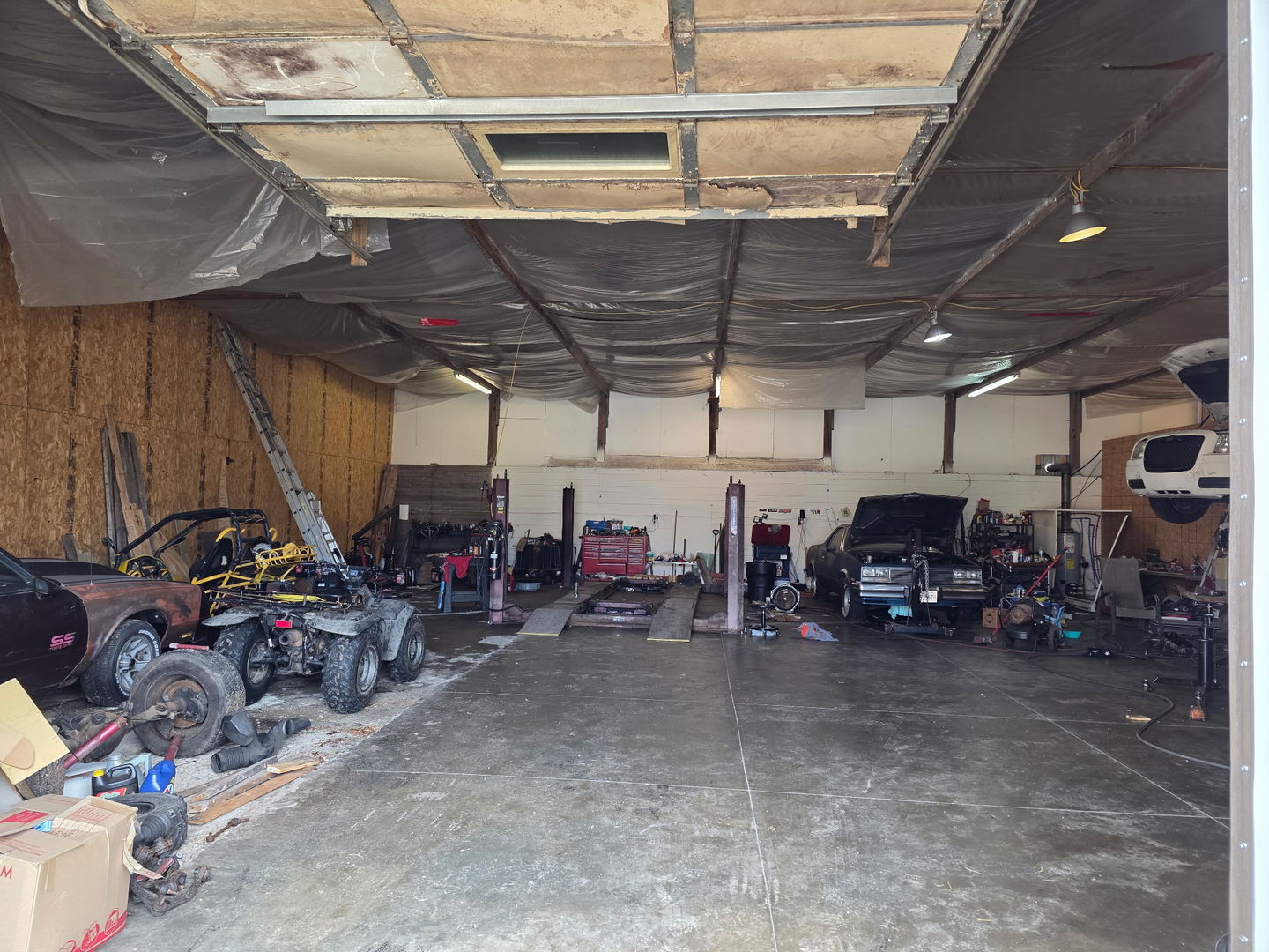 210 Hamilton Street Wellington, IL 60973 - Photo 7 of 21 a view of a room with gym equipment