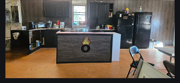 a view of entryway and hall