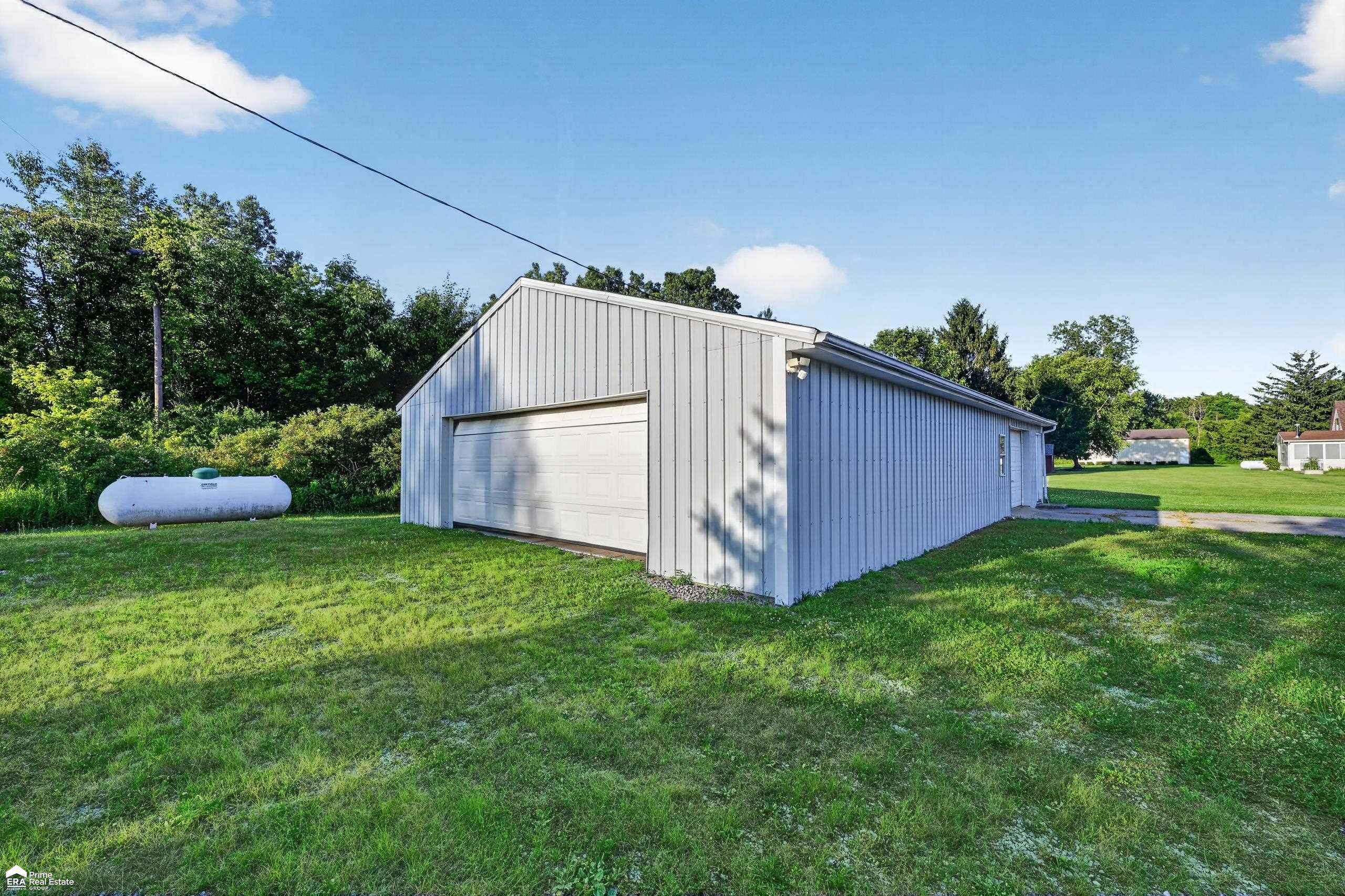 5293 Cole Road Bancroft, MI 48414 - Photo 46 of 55