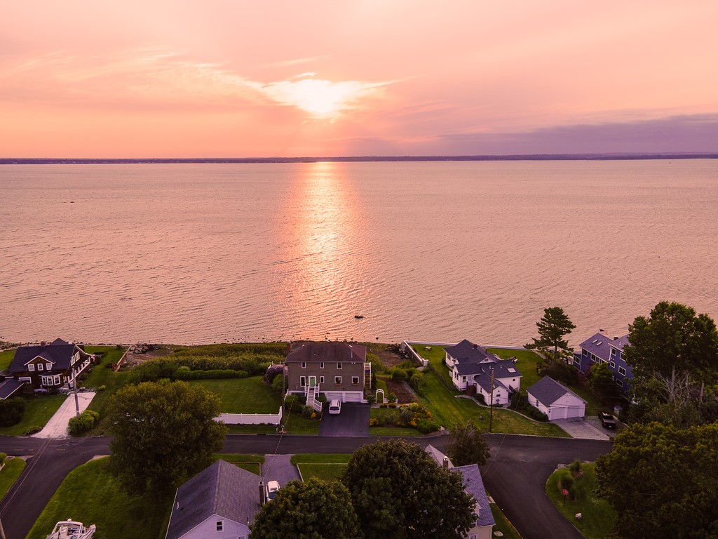 28 Burnett Road Warwick, RI 02889 - Photo 2 of 50