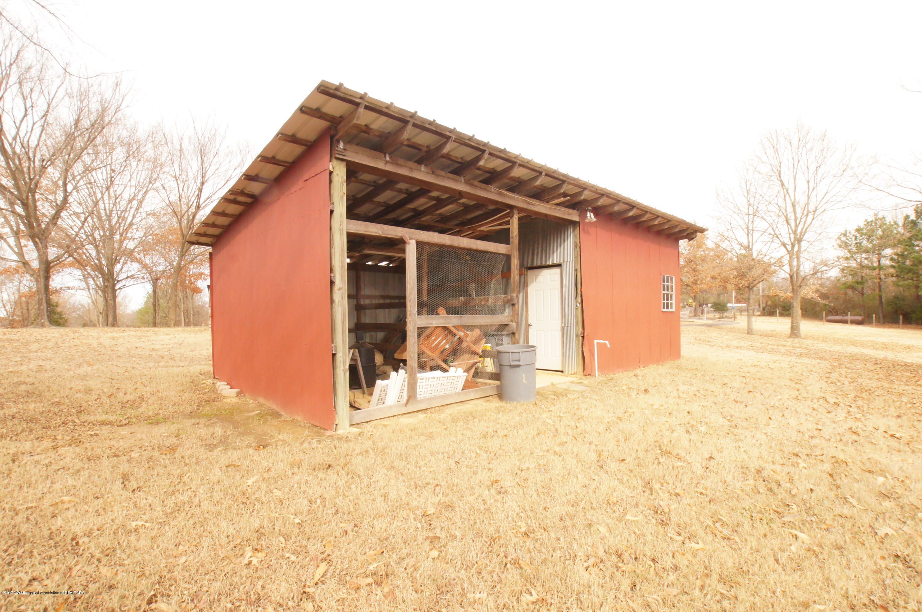1735 Nesbit Road Nesbit, MS 38651 - Photo 45 of 56 1735 Nesbit Road 203