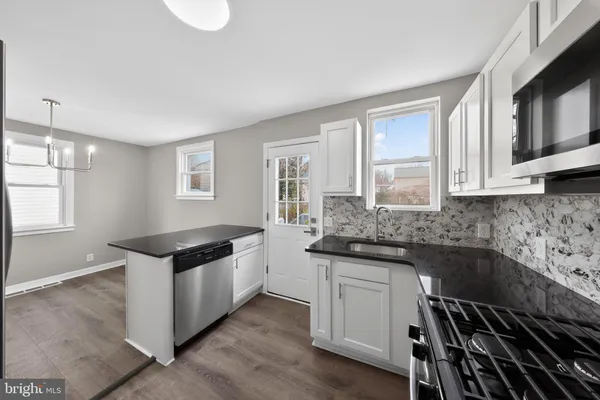 $329,900 | 140 Bellanca Lane, New Castle, DE 19720