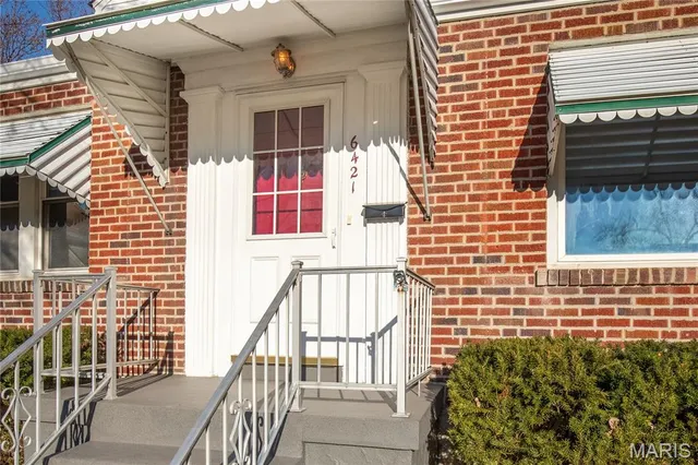 $289,900 | 6421 Judson Avenue, St. Louis, MO 63123