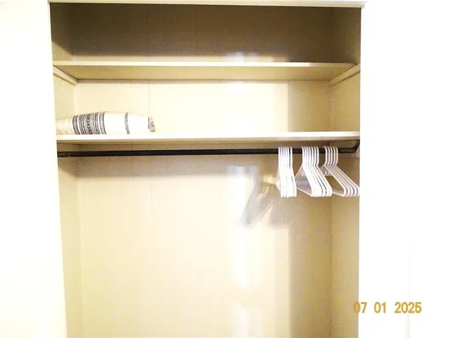 $1,000 | 98 R Haroleans Street, Harahan, LA 70123