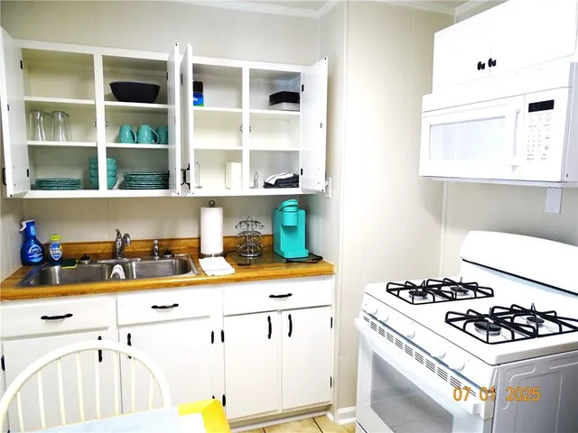 $1,000 | 98 R Haroleans Street, Harahan, LA 70123