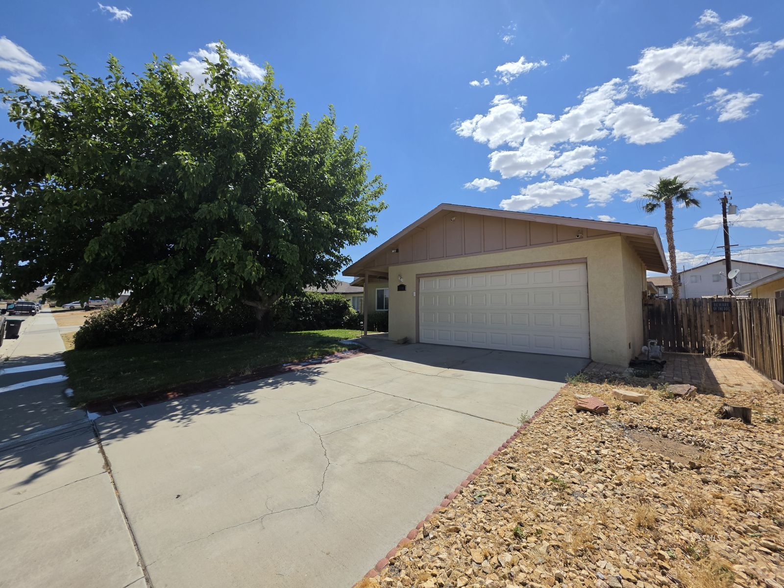 1141 Mayo Street Ridgecrest, CA 93555 - Photo 3 of 19
