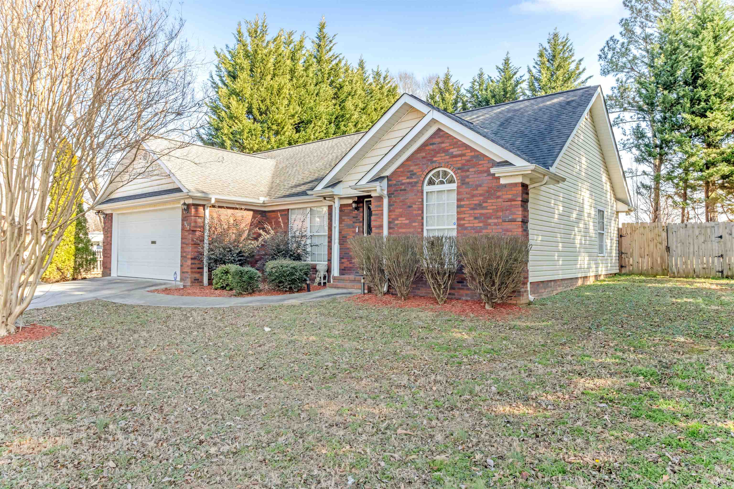 880 Old Furnace Road Boiling Springs, SC 29316 - Photo 2 of 41 Gallery Image 2