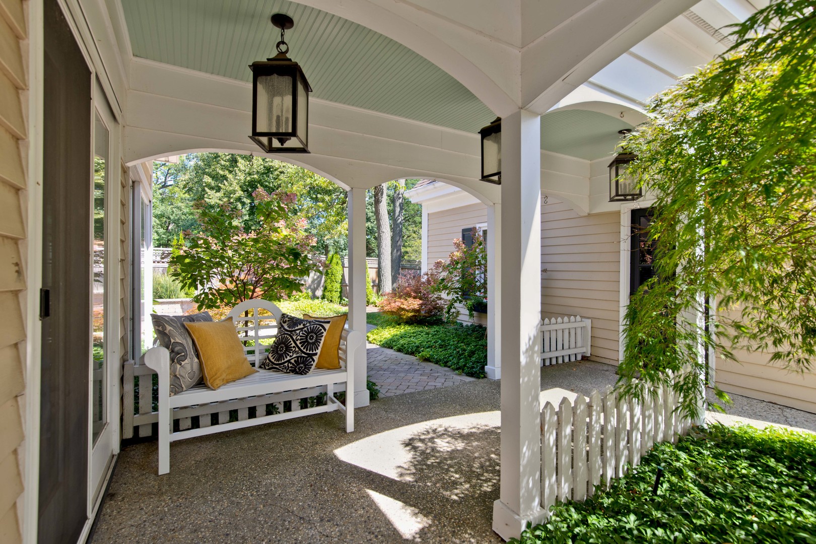 Undisclosed Address Lake Forest, IL 60045 - Photo 49 of 50 a outdoor living space with furniture