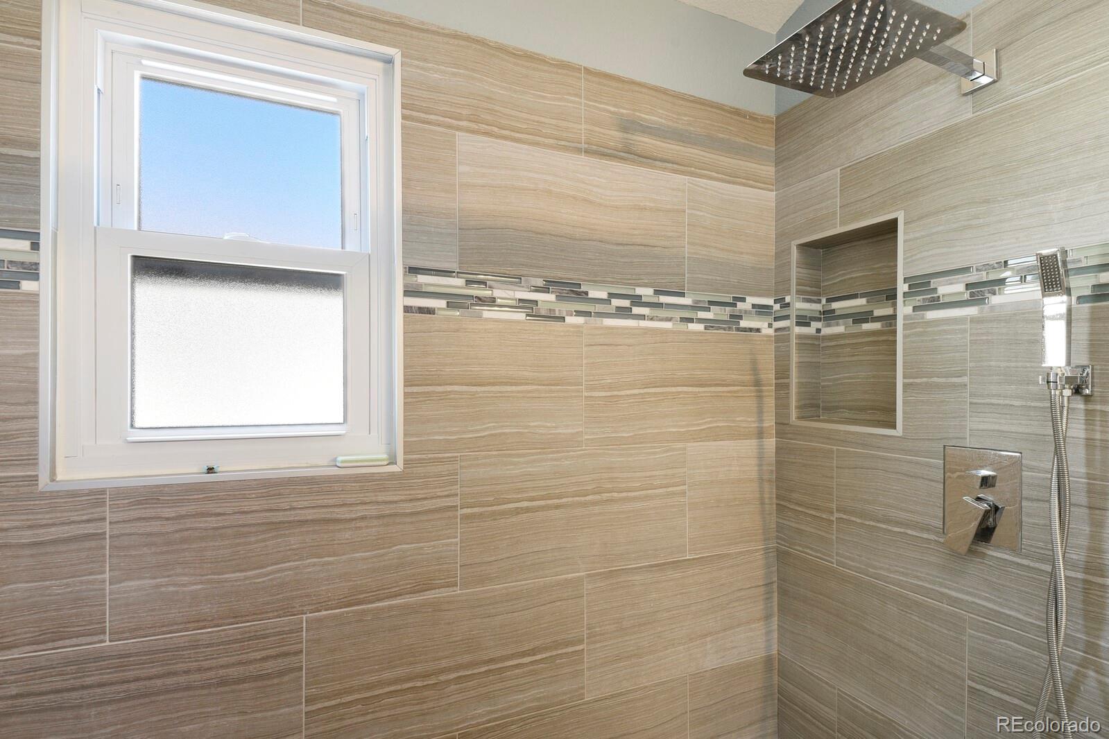 9724 Laredo Street Highlands Ranch, CO 80130 - Photo 18 of 36 Gallery Image 18