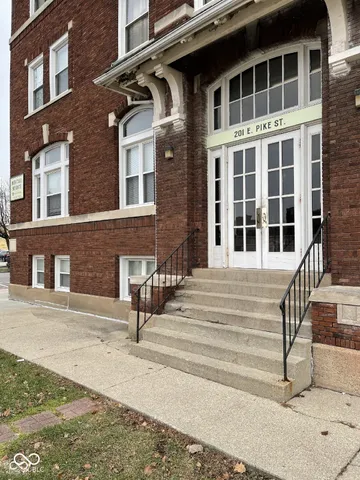 $495 | 201 East Pike Street, Unit 305, Crawfordsville, IN 47933