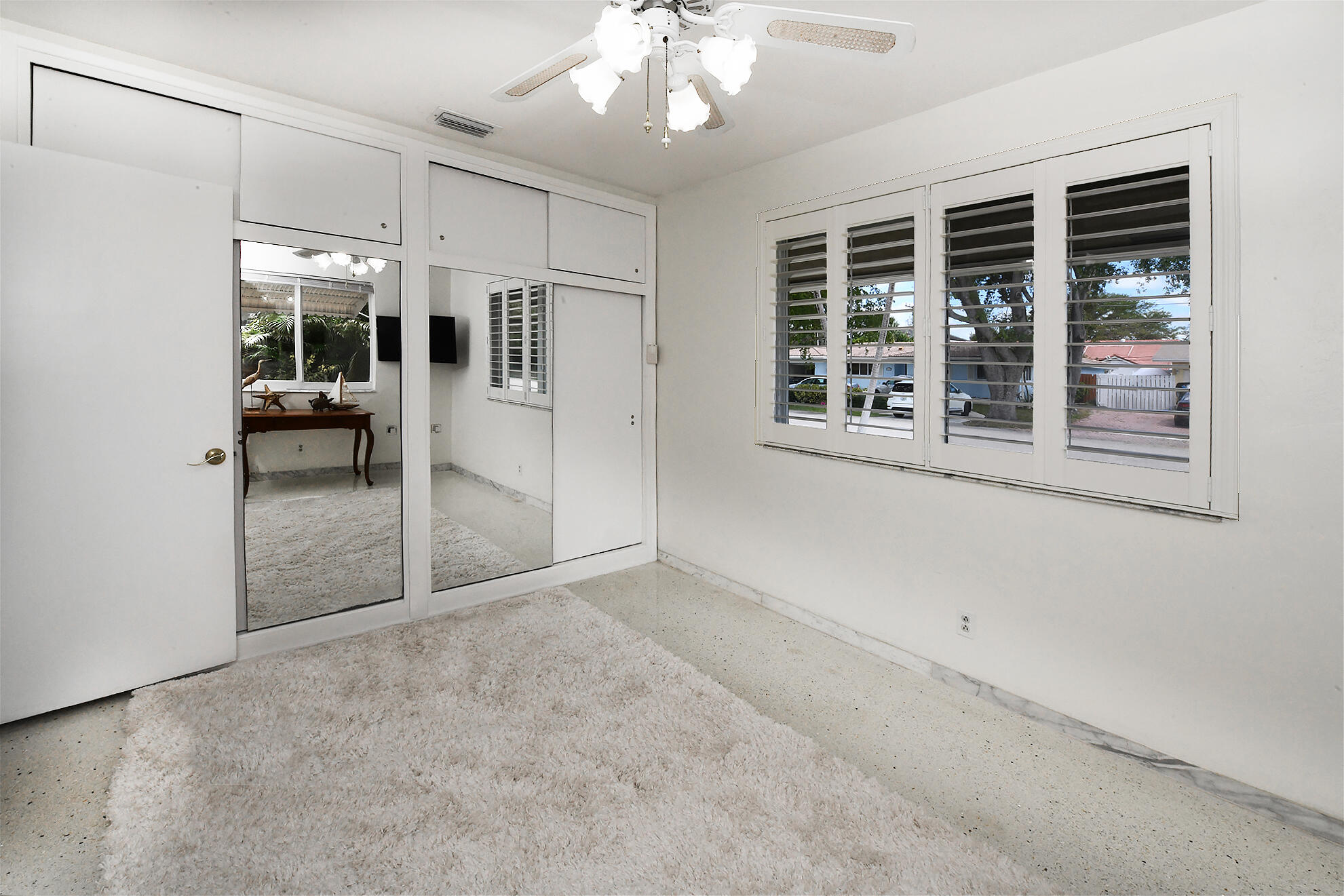 1398 Southwest 4th Street Boca Raton, FL 33486 - Photo 19 of 28 BR2Guest