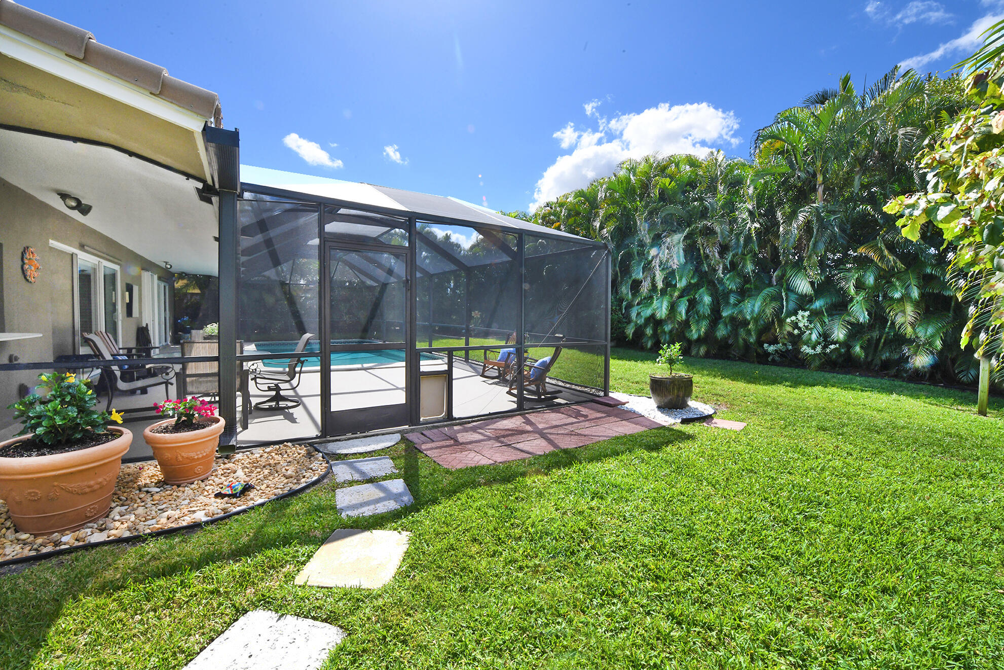 1398 Southwest 4th Street Boca Raton, FL 33486 - Photo 27 of 28 Yard West Side