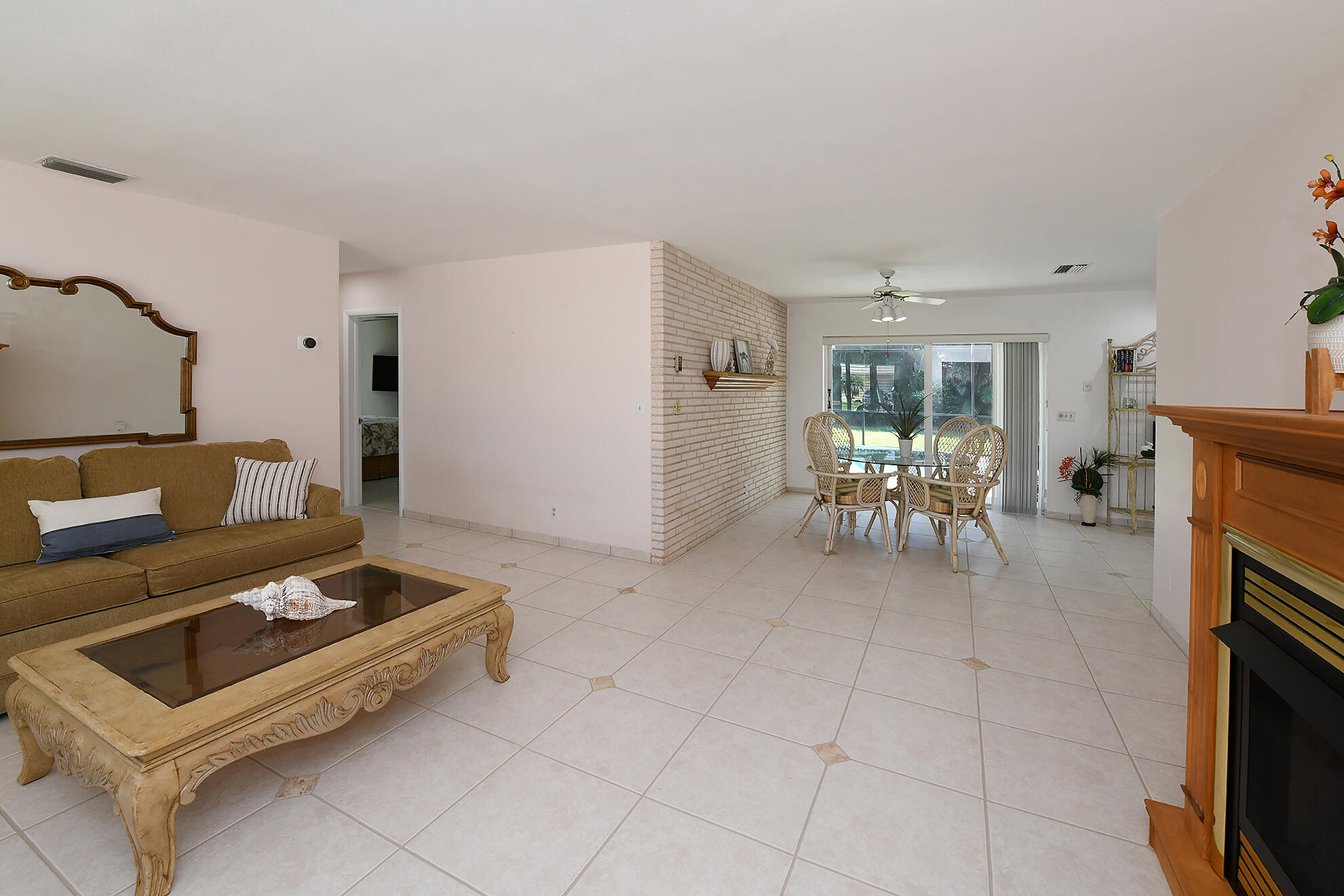 1398 Southwest 4th Street Boca Raton, FL 33486 - Photo 7 of 28 Living Dining Areas