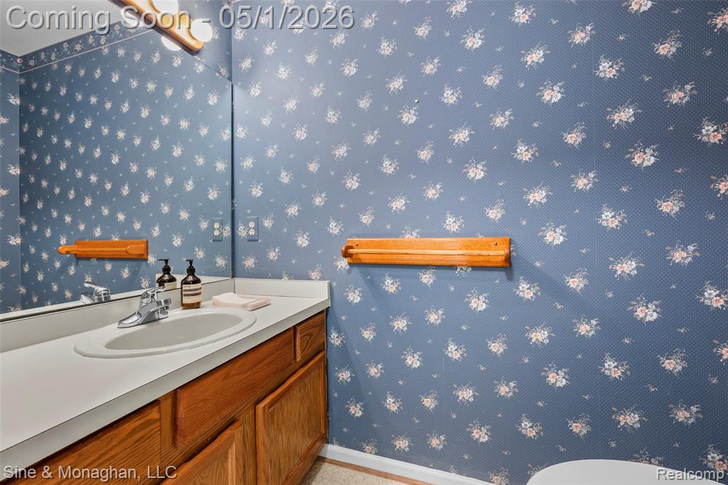 4991 Crooks Road Royal Oak, MI 48073 - Photo 12 of 33 Gallery Image 12