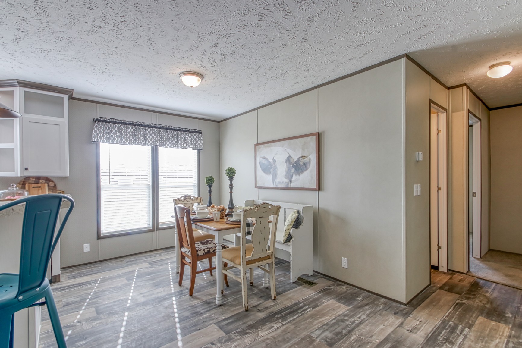 1838 Austin Road Lafayette, TN 37083 - Photo 7 of 41 a dining room with furniture and window