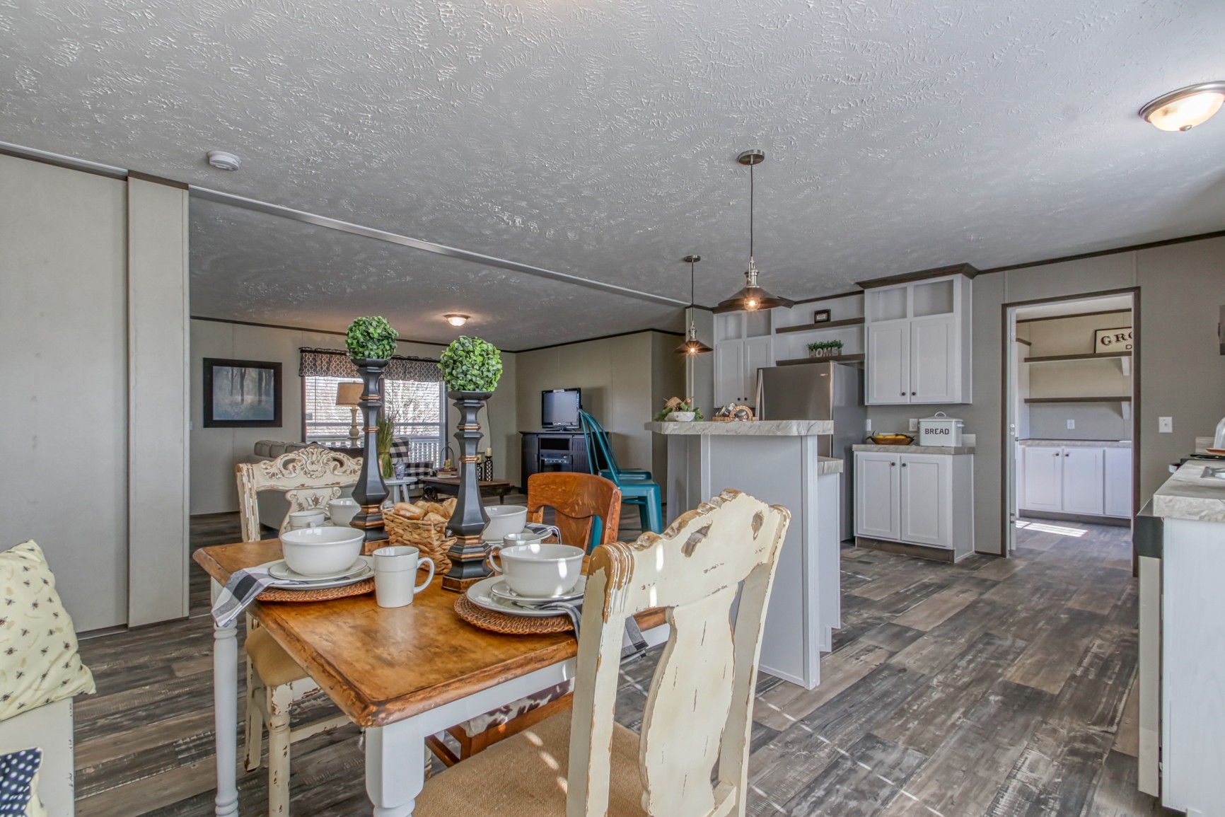 1838 Austin Road Lafayette, TN 37083 - Photo 9 of 41 a view of a dining room with furniture window and wooden floor