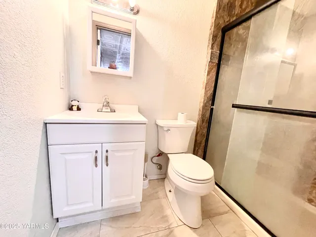 $479,900 | 13010 Wide Hollow Road, Yakima, WA 98908