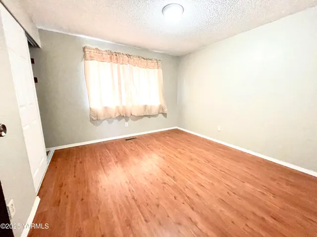 $479,900 | 13010 Wide Hollow Road, Yakima, WA 98908