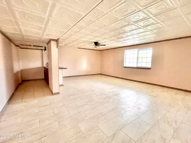 $479,900 | 13010 Wide Hollow Road, Yakima, WA 98908