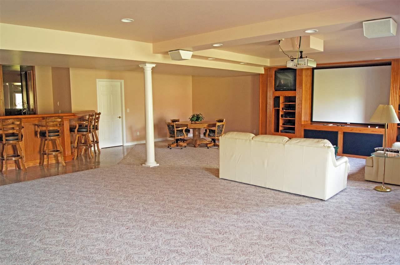 1812 Fox Run Rochester, MI 48306 - Photo 50 of 58 31241619-49.JPG