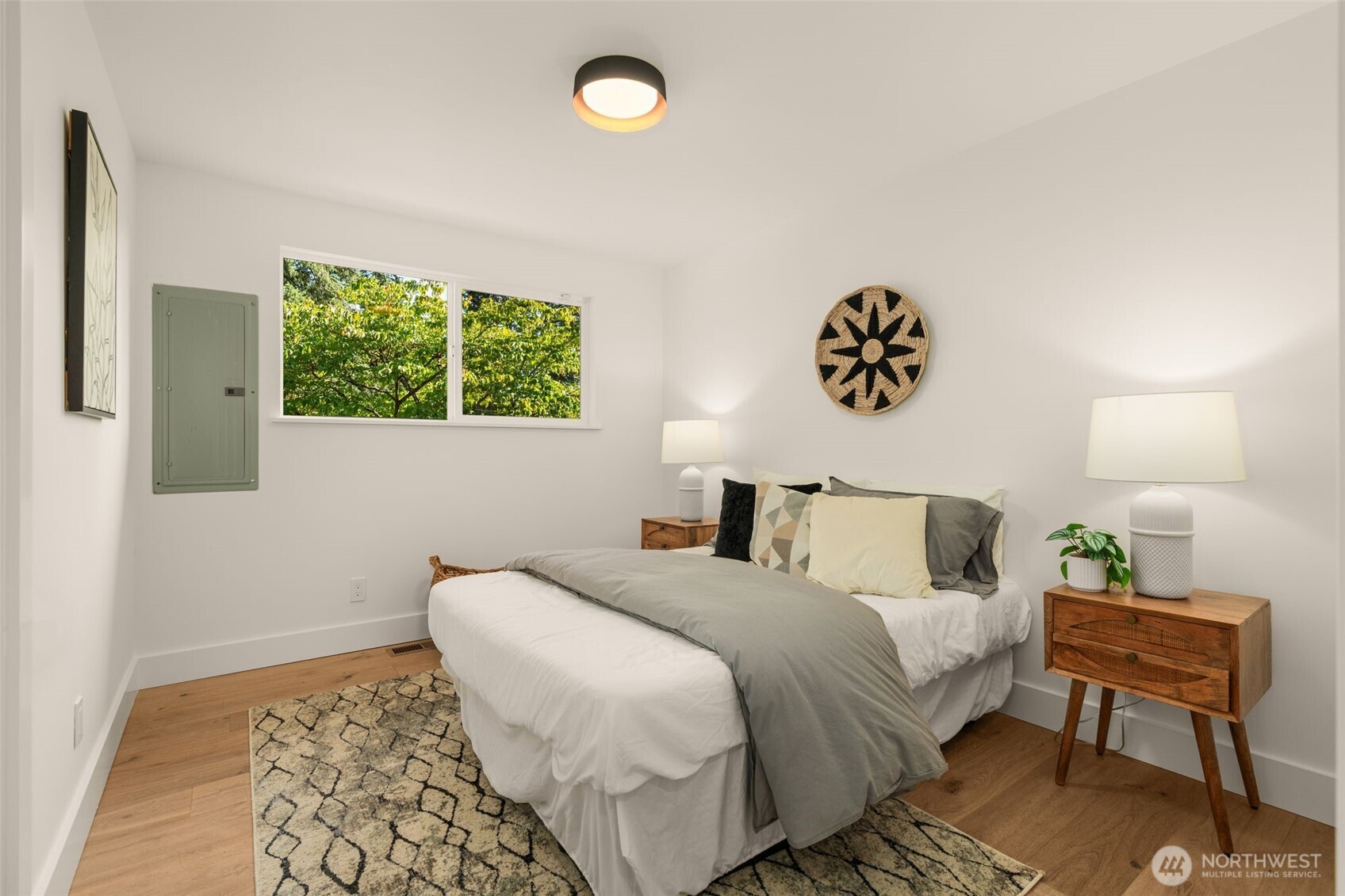 9121 228th Street Southwest Edmonds, WA 98026 - Photo 17 of 36