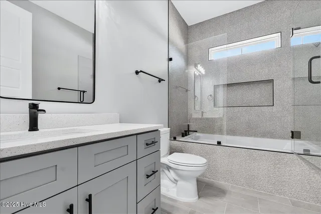 $799,999 | 564 Fairburn Court Northwest, Calabash, NC 28467