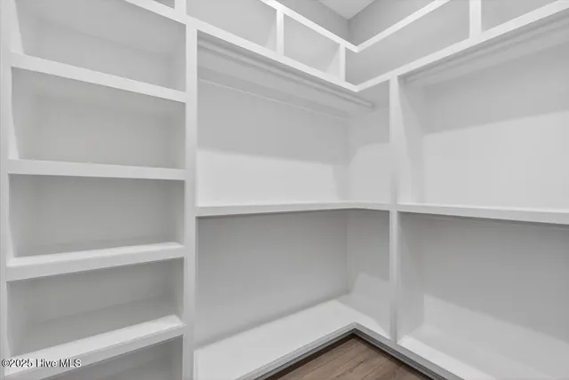 $799,999 | 564 Fairburn Court Northwest, Calabash, NC 28467