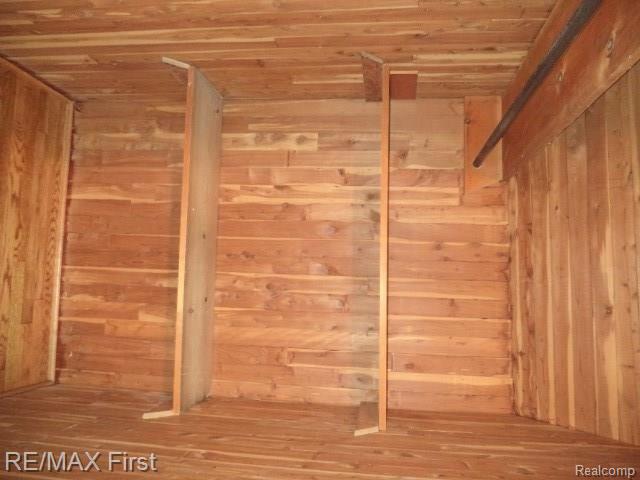 8193 Harding Center Line, MI 48015 - Photo 30 of 36