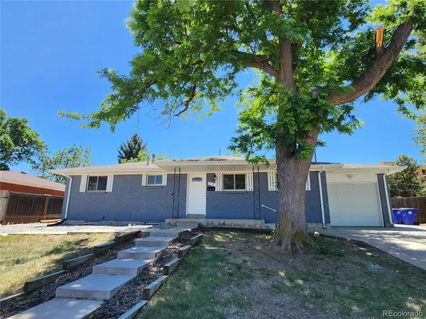 $620,000 | 210 East Geddes Avenue, Littleton, CO 80122